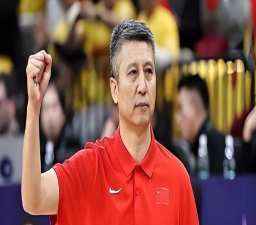 中國男籃主教練郭士強,做出了一個重要的決定!