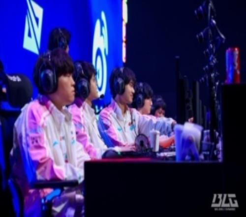 BLG發(fā)布戰(zhàn)勝WBG賽場返圖：初心如磐，精進不止
