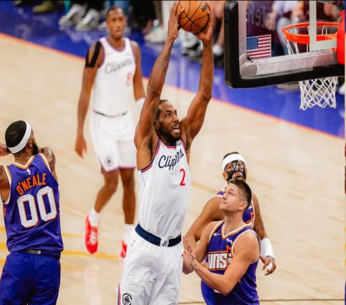 快船近21戰(zhàn)17勝4負同時期聯盟最佳！萊昂納德連續(xù)27場20+分