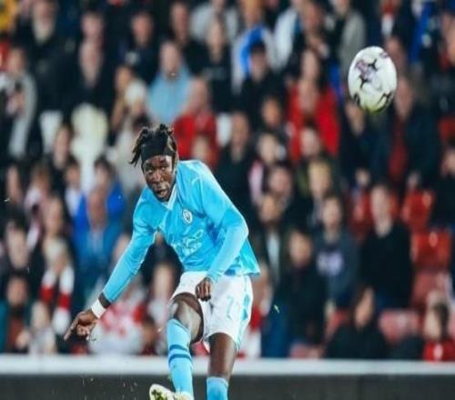 官方：曼城19歲邊鋒恩達拉租借加盟英冠謝周三