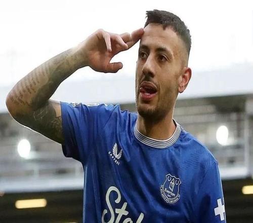 天空體育：水晶宮和森林有意麥克尼爾，但埃弗頓不愿冬窗放人