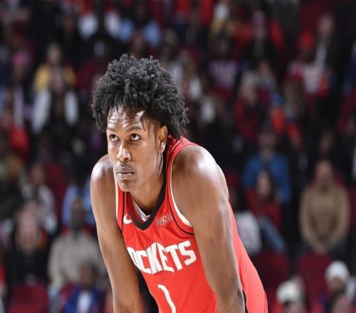 6場(chǎng)只投1記三分!火箭隊(duì)主控正式轉(zhuǎn)型突破+傳球?yàn)橹鳎辉倮送? loading=