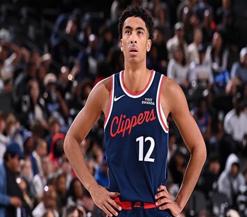 有能力起到更重要的角色！快船后場新星的進(jìn)步還是非常明顯的