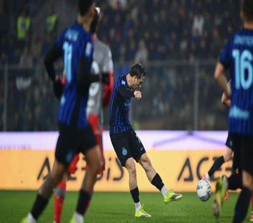 國(guó)米客場(chǎng)7連勝6場(chǎng)零封，藍(lán)黑軍團(tuán)強(qiáng)勢(shì)領(lǐng)跑意甲，兩大核心迎里程碑