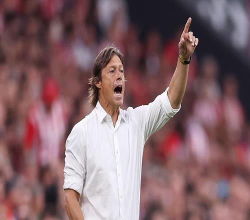 阿爾梅達：我和賈努扎伊說，他進一個球我就抱他一下