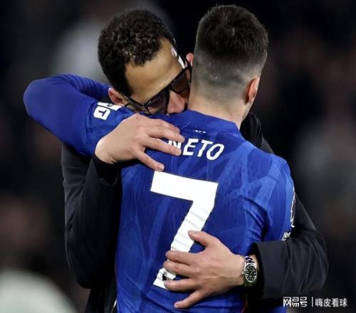 書寫英超傳奇！承認失敗，堅持己見，切爾西拉著曼聯(lián)，劍指阿森納