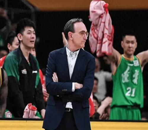 爆砍37+9，遼寧雙子星打瘋了！2連勝升至第11位，季后賽暫時(shí)穩(wěn)了