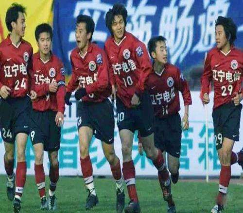 鐵人上演凱澤神話務(wù)實(shí)點(diǎn)進(jìn)前八！大連躲過(guò)魔咒爭(zhēng)冠就是個(gè)笑話