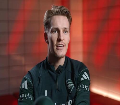 厄德高：在英超踢球本身就伴隨著壓力，必須去享受每一場(chǎng)比賽