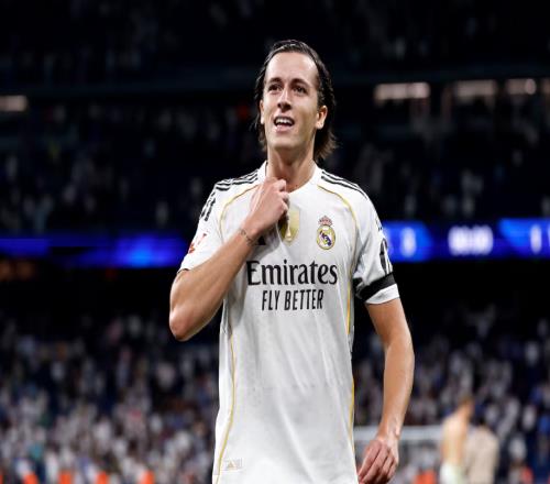 皇馬的左路選擇：信任危機下，阿韋洛亞選擇押寶卡馬文加