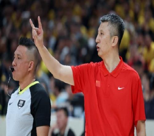 21人大名單出爐！中國男籃再度集結(jié)，真的沒退路！