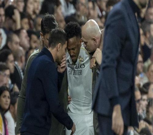 世體：皇馬后防線人員非常短缺，但冬窗不買后衛(wèi)令人意外