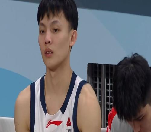 重返廣東隊(duì)CBA全明星內(nèi)線打服胡金秋，曾是杜鋒的冠軍拼圖！