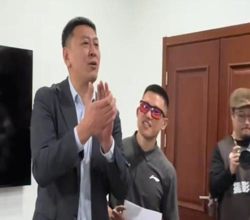 同曦勝深圳，老板更衣室肯定全隊，郭昊文漢茲獲腰帶，氛圍極佳