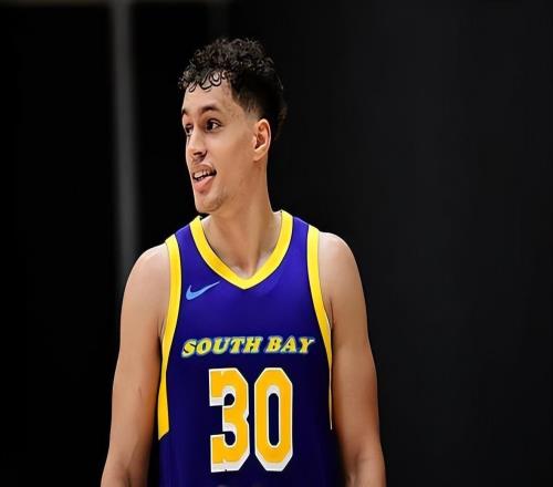 進攻端的穩定性嚴重不足！湖人側翼新秀能否守住手里的雙向合同