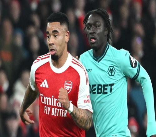 阿森納晉級英聯(lián)杯決賽后，英超客戰(zhàn)狼隊提前至2月18日進行