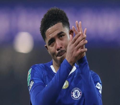 輸球后福法納落淚，默森：他應(yīng)該哭，因為他們根本沒拼過