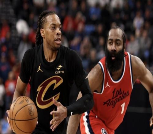 記者：快船認(rèn)為加蘭能與球隊(duì)一起成長(zhǎng)，同時(shí)保持未來操作的彈性