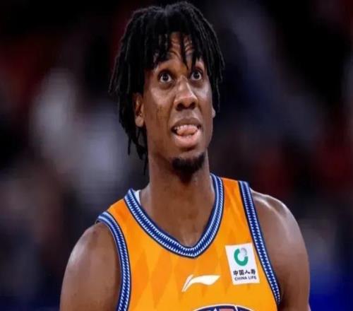 盧偉就偷著樂吧！三大內線足以摧毀攻守，簽白邊成最佳引援！