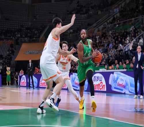 烏戈一個(gè)ATO盡顯實(shí)力，小龍1.9秒神兵天降，繼偉6分3助主宰加時(shí)