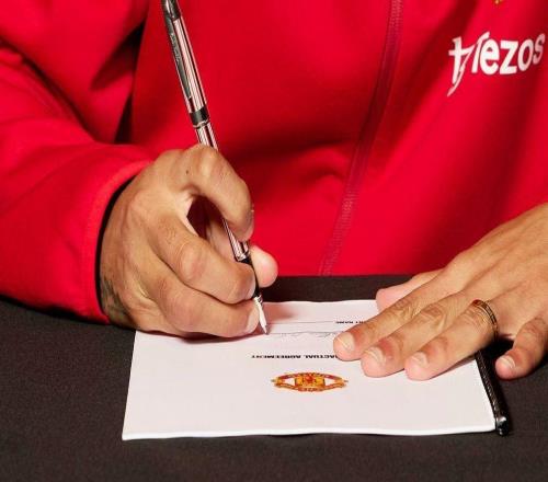 曼晚：曼聯(lián)將重新與梅努談新的合同，他的績(jī)效獎(jiǎng)金已全部觸發(fā)