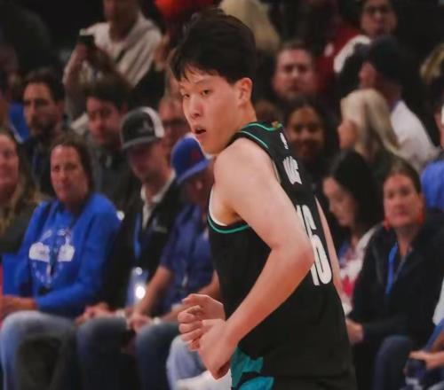 擠走周琦+逼退楊瀚森！男籃最強中鋒確認加盟，郭士強這下穩(wěn)了！