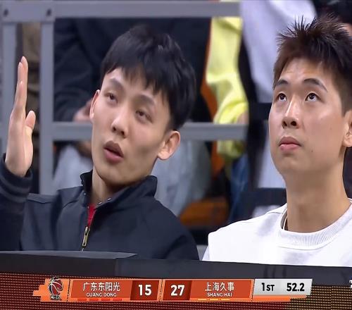 CBA：胡明軒單項最高遭雙殺，張鎮麟23分四連勝，小將8助攻