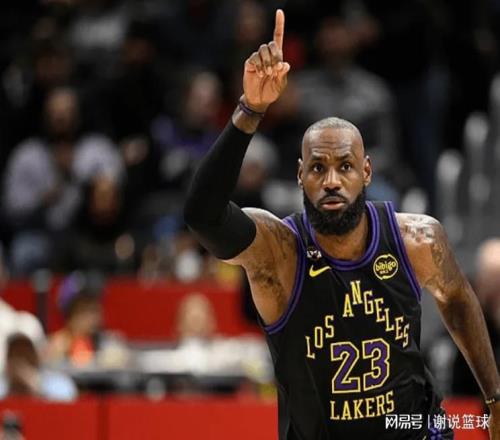 名記預(yù)測湖人會跟詹姆斯分手，三將或成替代品，火箭鋒線大閘領(lǐng)銜
