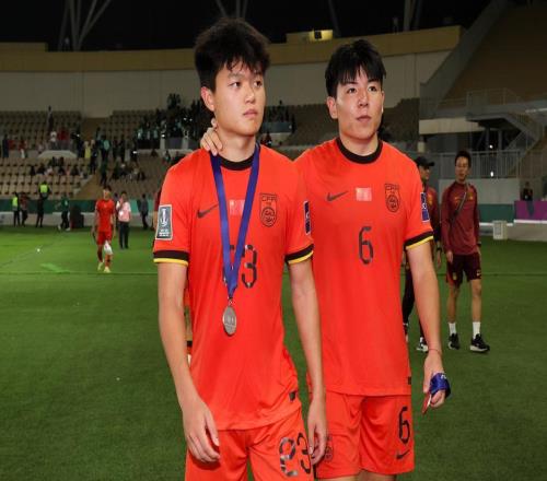 新賽季沖冠！中超黑馬重磅簽約開頂薪敲定U23國足主力截胡海港