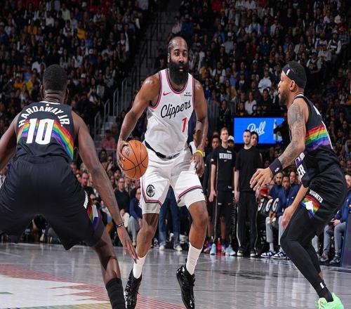 6年換5隊(duì)，哈登被封“流浪巨星”