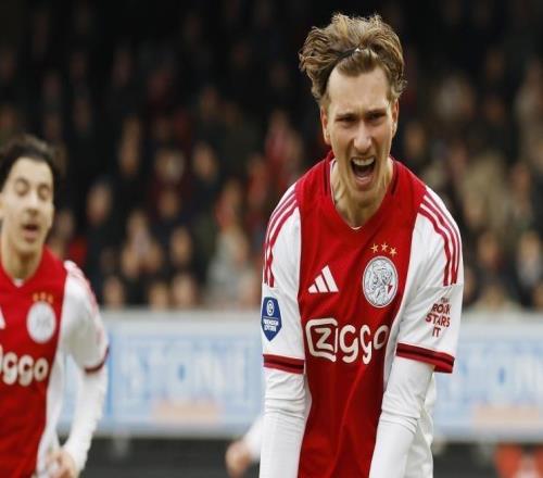 世體：巴薩正密切關注米卡古茨，賈府要價高于1500萬歐