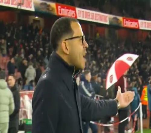 賽前熱身時羅塞尼爾對阿森納球員爆粗，讓他們待在自己那半邊