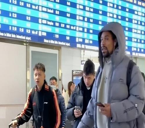 胡明軒領銜三名國手缺席！廣東抵達呼和浩特殘陣再戰上海引關注