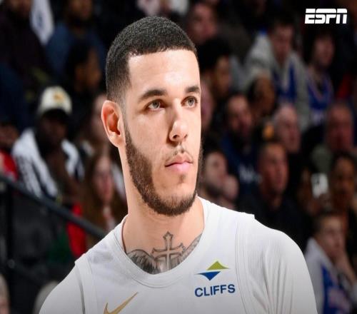 Shams：騎士將朗佐鮑爾送往爵士，爵士預計會將其裁掉