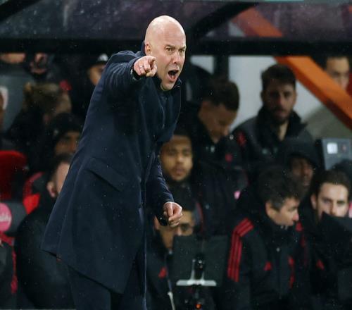 卡拉格指出斯洛特希望堅持特定足球風格的重要性但強調(diào)獎杯更為關鍵_英超直播