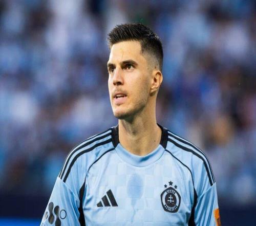 中超轉會動態：羅馬諾確認托利奇加盟浙江隊，國安新援與球隊會合