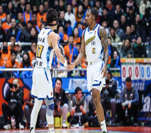 CBA第一階段排名！上海廣廈爭(zhēng)第一，山東殺進(jìn)前4，遼籃下滑太嚴(yán)重