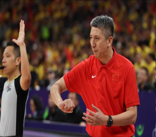 男籃將迎至暗時(shí)刻郭士強(qiáng)沒培養(yǎng)出年輕人，還面臨無緣世界杯風(fēng)險(xiǎn)