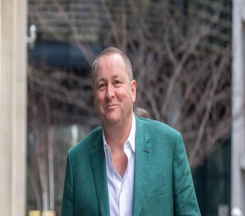 前紐卡老板阿什利通過賣球場(chǎng)給考文垂，從中獲利三千萬英鎊