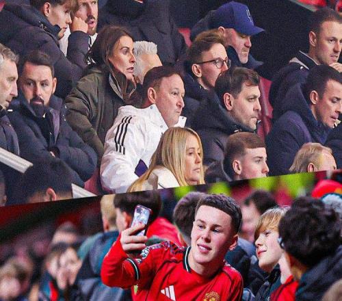 曼聯開年薪5萬新合同,小魯尼無意模仿父親!卡里克之子亦獲續約