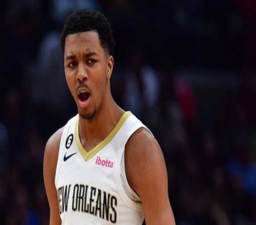 特雷墨菲投進(jìn)12個(gè)三分狂砍44分，10+三分次數(shù)位列歷史第五