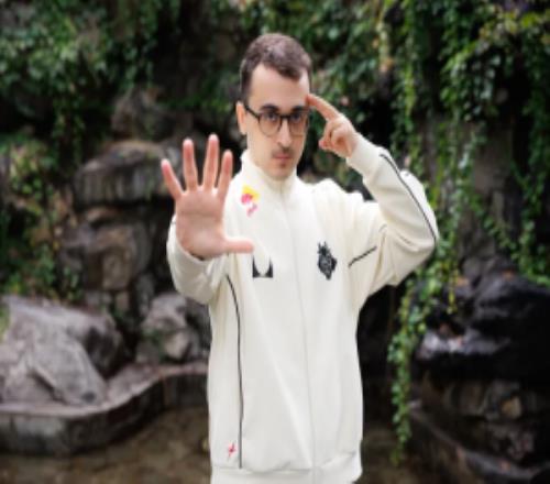 全球合同數(shù)據(jù)庫更新，打野選手Skewmond與G2續(xù)約至2028年