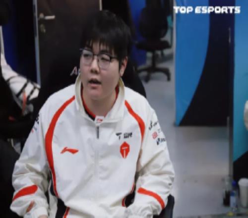 369發文：小組賽不是很順利但一直在磨合，后面繼續加油吧