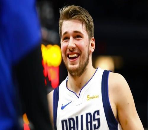 A史密斯：現(xiàn)在看來，達(dá)拉斯送走東契奇是NBA歷史最糟糕的交易