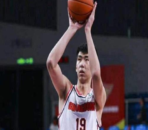 籃板第1！蓋帽第1！杜鋒棄徒強勢逆襲，堪稱勵志哥，獲郭士強認可