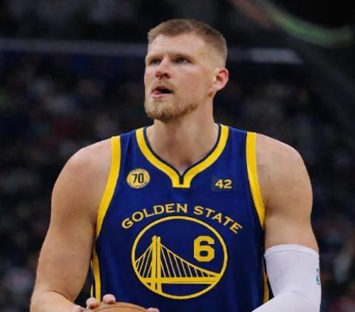 勇士交易來一個老病號，庫里這也能忍嗎性格太軟了吧！