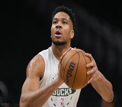 加時鏖戰打到窒息，雄鹿把鵜鶘拖進深淵，44分也沒能救命