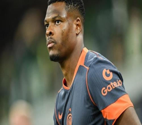 還是要走！國米跟隊發(fā)文證實，荷蘭飛翼與藍黑軍團“緣分已盡”