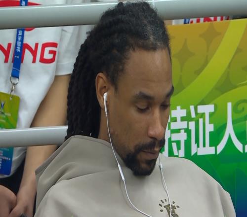 廣東最新3消息！關(guān)辛透露薩姆納傷情無(wú)礙，2件事暗示薩林杰將被裁