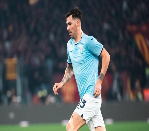 拉齊奧總監(jiān)：羅馬尼奧利的經(jīng)紀(jì)人所言不實(shí)，球員最終決定留隊(duì)